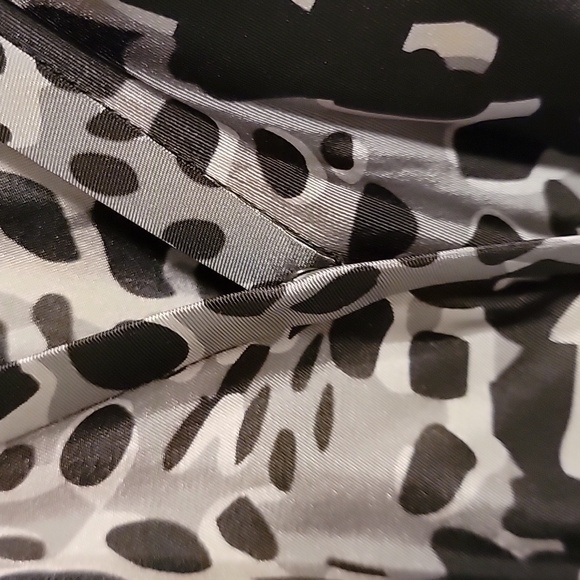 Banana Republic Wrap Dress - Picture 5 of 6